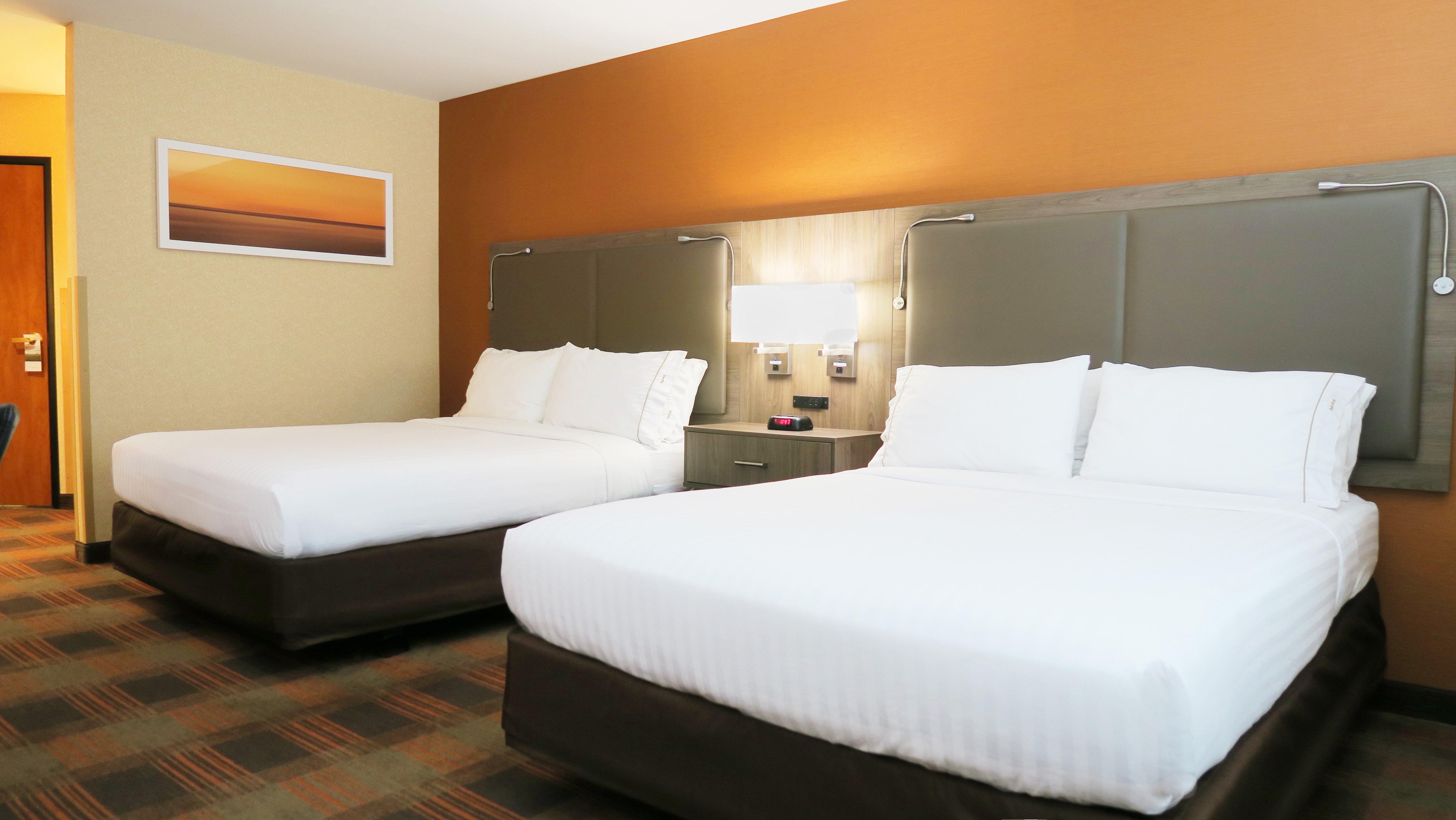 Holiday Inn Express & Suites Elk Grove Central - Hwy 99 By Ihg מראה חיצוני תמונה