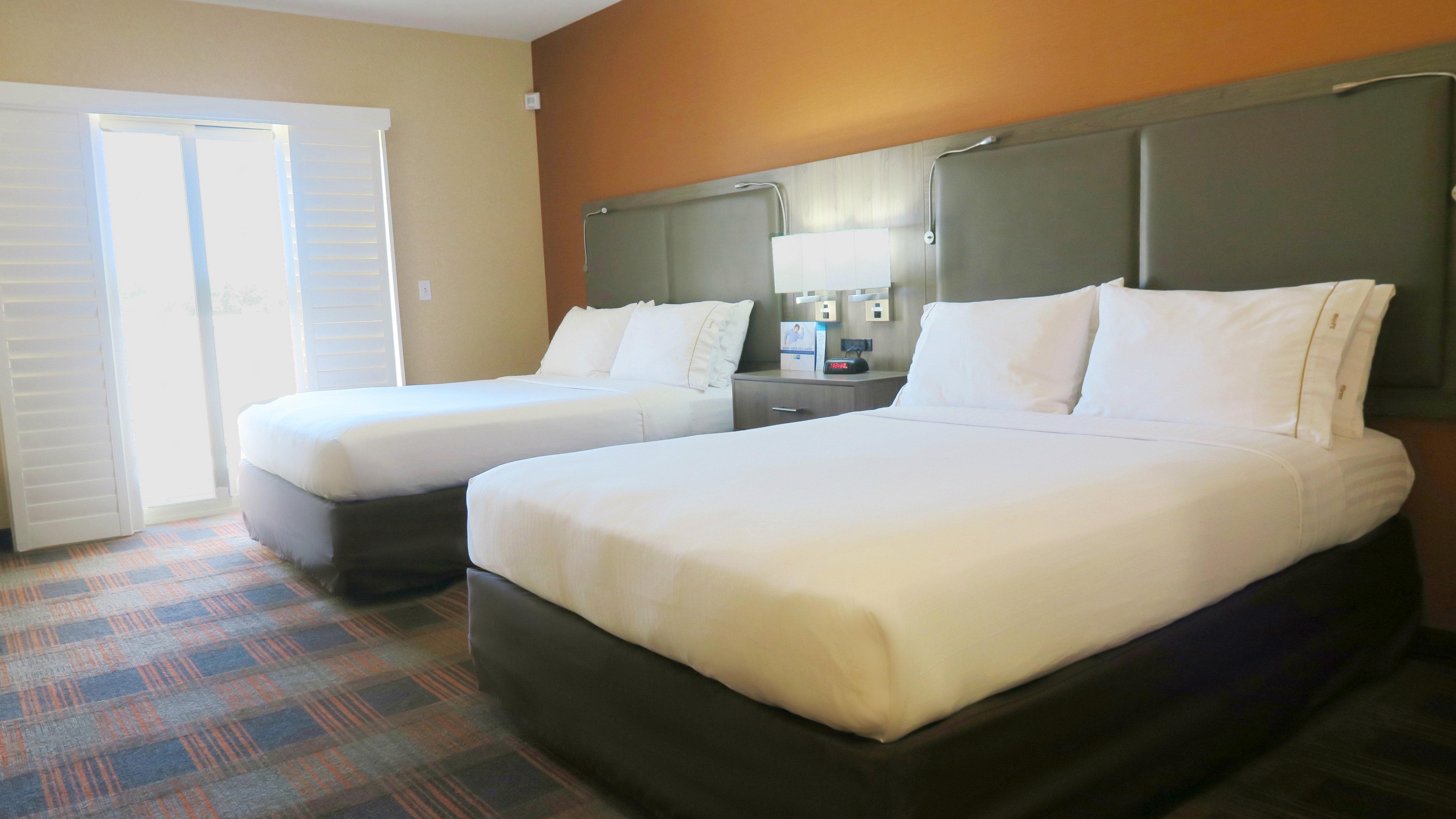 Holiday Inn Express & Suites Elk Grove Central - Hwy 99 By Ihg מראה חיצוני תמונה