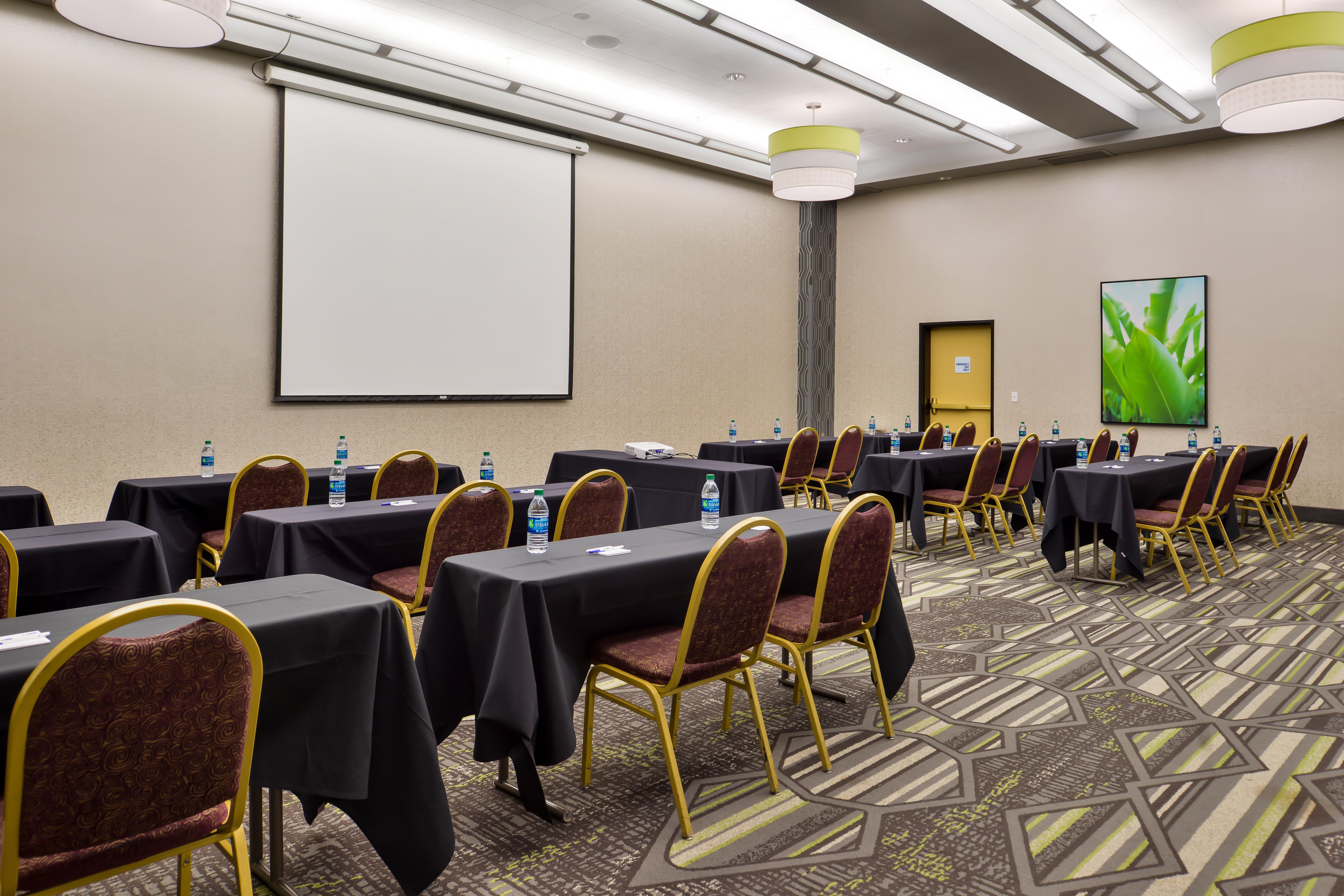 Holiday Inn Express & Suites Elk Grove Central - Hwy 99 By Ihg מראה חיצוני תמונה