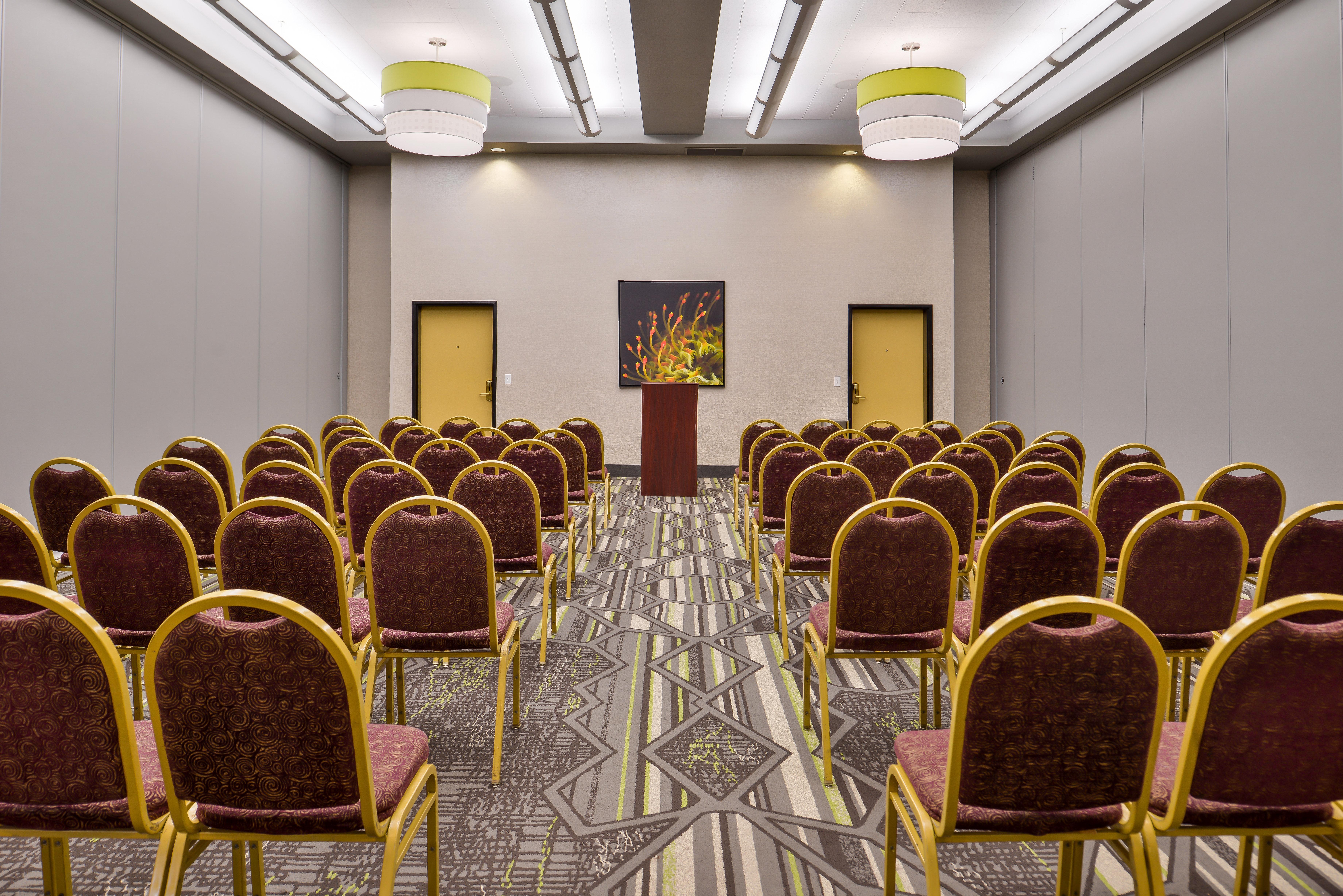 Holiday Inn Express & Suites Elk Grove Central - Hwy 99 By Ihg מראה חיצוני תמונה